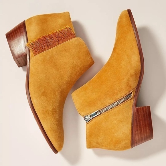 New Anthropologie Fringed Booties size 6.5